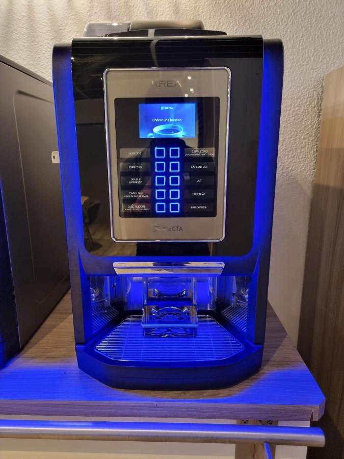 Hotel Restaurant Le Relais - Pau Nord Lons Екстер'єр фото